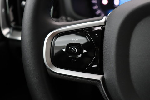 Volvo V60 T6 Plus Bright | Pilot Assist | Panoramadak | Harman/Kardon | BLIS | Keyless