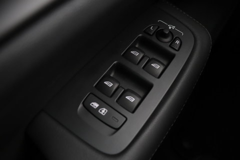 Volvo V60 T6 Plus Bright | Pilot Assist | Panoramadak | Harman/Kardon | BLIS | Keyless