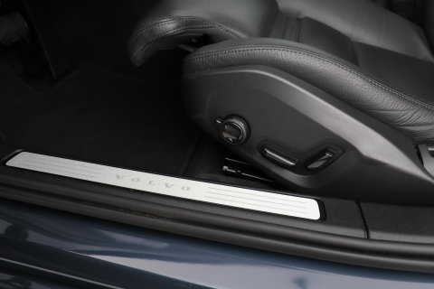 Volvo V60 T6 Plus Bright | Pilot Assist | Panoramadak | Harman/Kardon | BLIS | Keyless