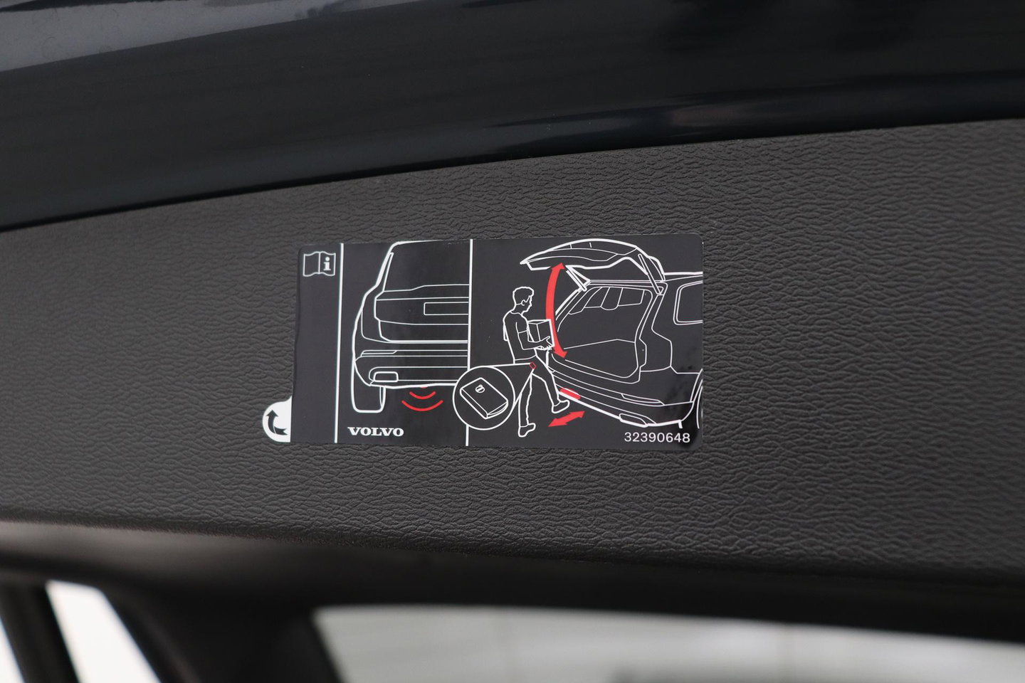 Volvo V60 T6 Plus Bright | Pilot Assist | Panoramadak | Harman/Kardon | BLIS | Keyless