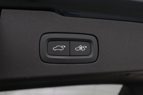 Volvo V60 T6 Plus Bright | Pilot Assist | Panoramadak | Harman/Kardon | BLIS | Keyless