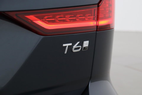 Volvo V60 T6 Plus Bright | Pilot Assist | Panoramadak | Harman/Kardon | BLIS | Keyless