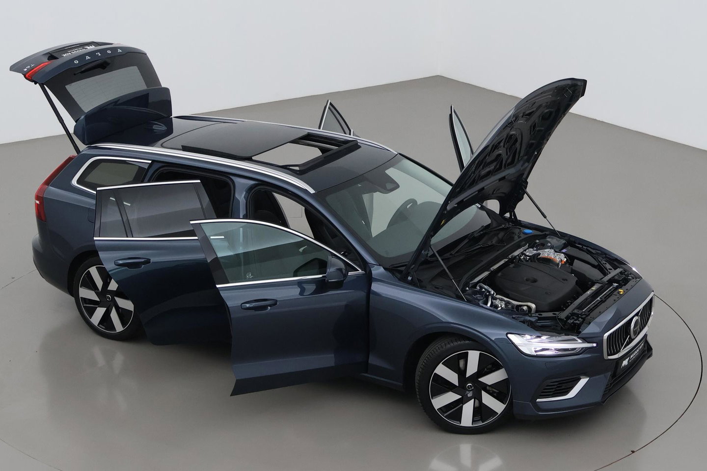 Volvo V60 T6 Plus Bright | Pilot Assist | Panoramadak | Harman/Kardon | BLIS | Keyless