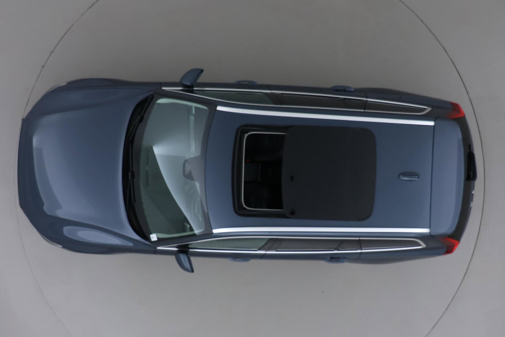 Volvo V60 T6 Plus Bright | Pilot Assist | Panoramadak | Harman/Kardon | BLIS | Keyless