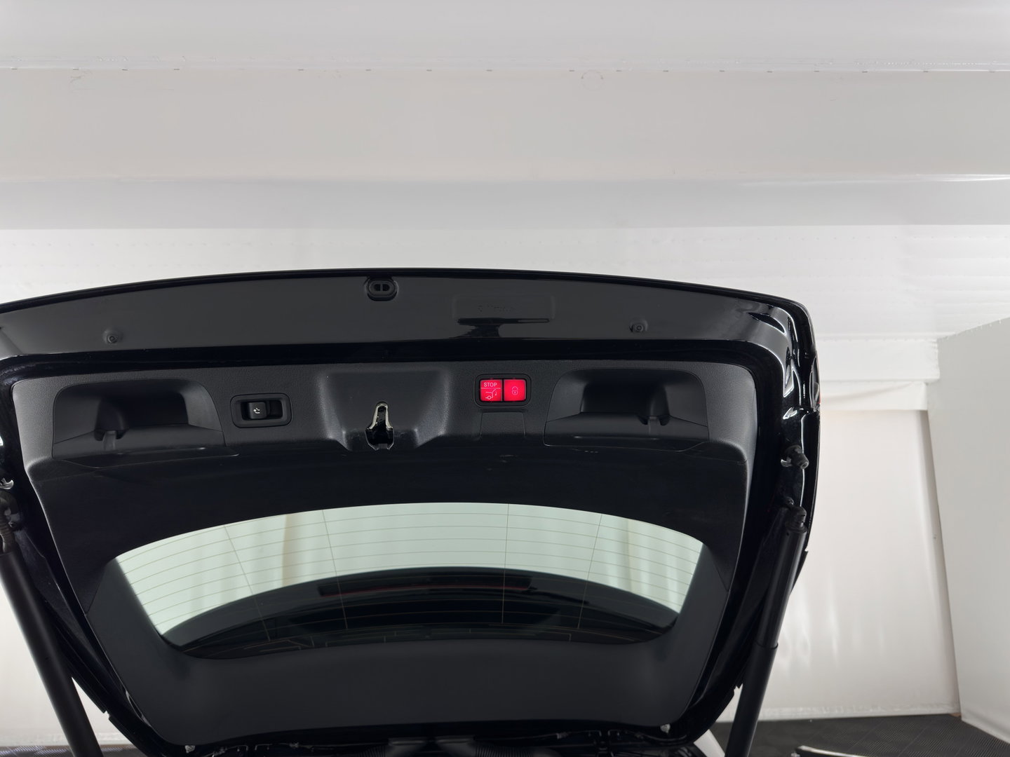 Mercedes-Benz CLA-Klasse Shooting Brake 180 Business Solution Luxury (INCL.BTW) Aut. *PANO | LEATHER | MULTIBEAM-LED | MEMORY-PACK | WIDESCREEN-COCKPIT | AMBIENT-LIGHT | HEATED-COMFORTSEATS | CAMERA | NAVI-FULLMAP | DAB+ | PRIVACY-GLASS | ECC | PDC | CRUISE |