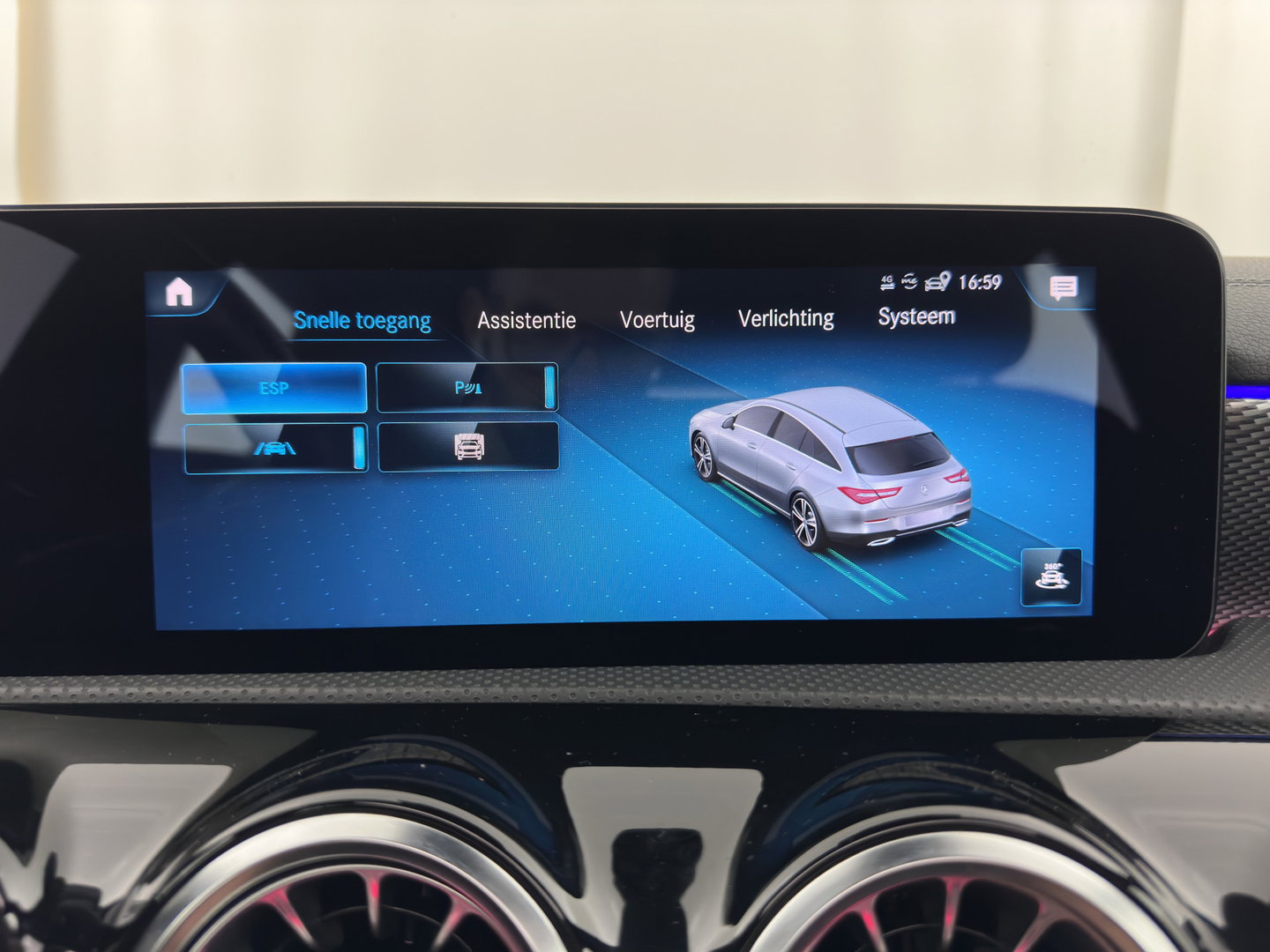 Mercedes-Benz CLA-Klasse Shooting Brake 180 Business Solution Luxury (INCL.BTW) Aut. *PANO | LEATHER | MULTIBEAM-LED | MEMORY-PACK | WIDESCREEN-COCKPIT | AMBIENT-LIGHT | HEATED-COMFORTSEATS | CAMERA | NAVI-FULLMAP | DAB+ | PRIVACY-GLASS | ECC | PDC | CRUISE |