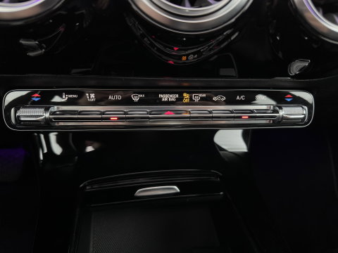 Mercedes-Benz CLA-Klasse Shooting Brake 180 Business Solution Luxury (INCL.BTW) Aut. *PANO | LEATHER | MULTIBEAM-LED | MEMORY-PACK | WIDESCREEN-COCKPIT | AMBIENT-LIGHT | HEATED-COMFORTSEATS | CAMERA | NAVI-FULLMAP | DAB+ | PRIVACY-GLASS | ECC | PDC | CRUISE |