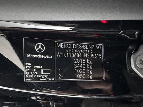 Mercedes-Benz CLA-Klasse Shooting Brake 180 Business Solution Luxury (INCL.BTW) Aut. *PANO | LEATHER | MULTIBEAM-LED | MEMORY-PACK | WIDESCREEN-COCKPIT | AMBIENT-LIGHT | HEATED-COMFORTSEATS | CAMERA | NAVI-FULLMAP | DAB+ | PRIVACY-GLASS | ECC | PDC | CRUISE |