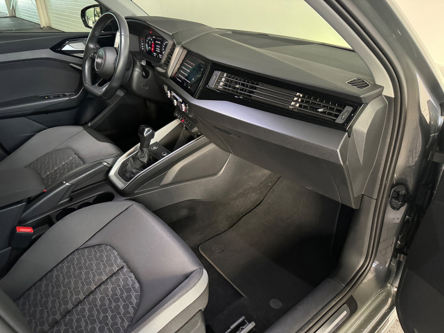 Audi A1 SPORTBACK 40 TFSI S Line Stoelverwarming|Carplay|ACC|Lane Assist