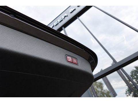 Mercedes-Benz GLC GLC 300e 4MATIC AMG Line PANO 360CAM BURMESTER