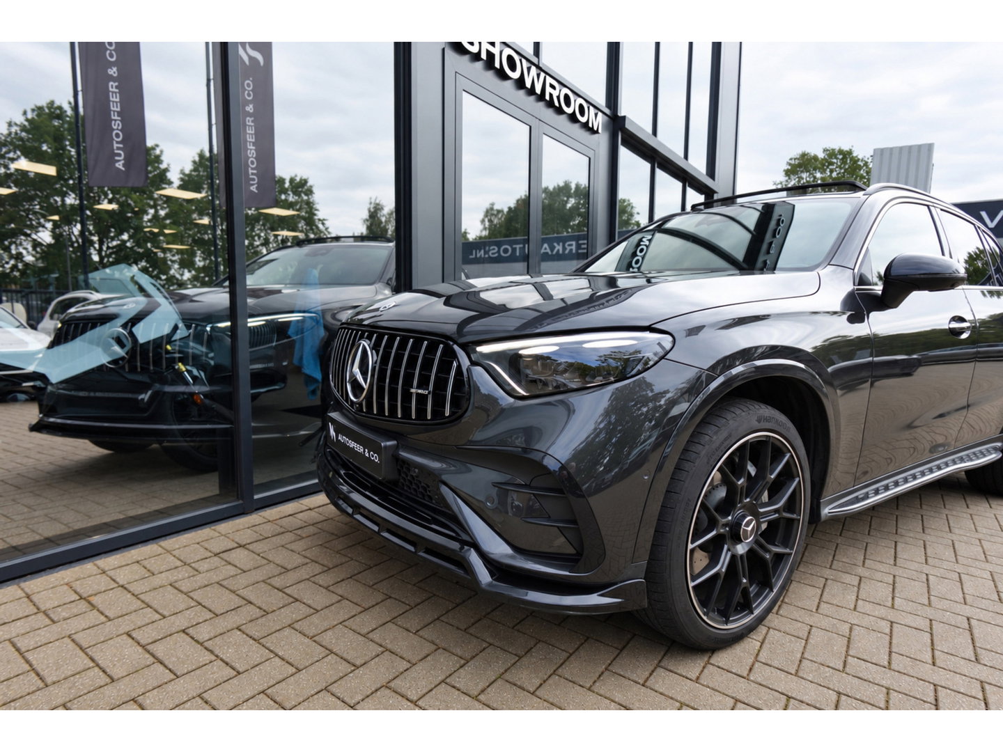 Mercedes-Benz GLC GLC 300e 4MATIC AMG Line PANO 360CAM BURMESTER