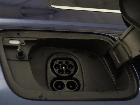 Audi Q4 e-tron 40 S edition 77 kWh | SOH 96% | Camera | Stoelverwarming | Keyless Entry | Apple Carplay | LED | S-Line |