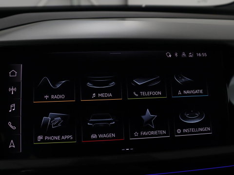 Audi Q4 e-tron 40 S edition 77 kWh | SOH 96% | Camera | Stoelverwarming | Keyless Entry | Apple Carplay | LED | S-Line |