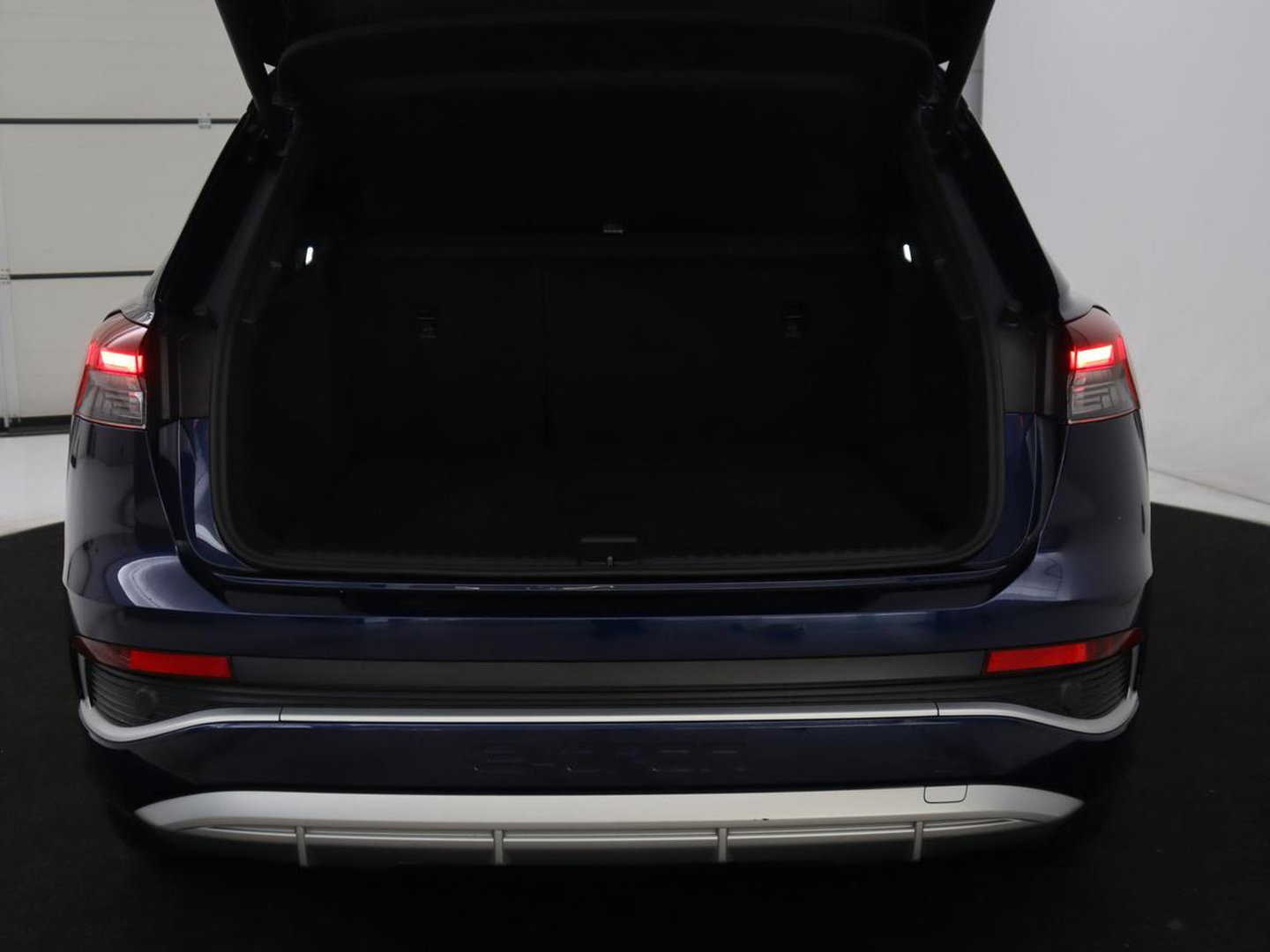 Audi Q4 e-tron 40 S edition 77 kWh | SOH 96% | Camera | Stoelverwarming | Keyless Entry | Apple Carplay | LED | S-Line |