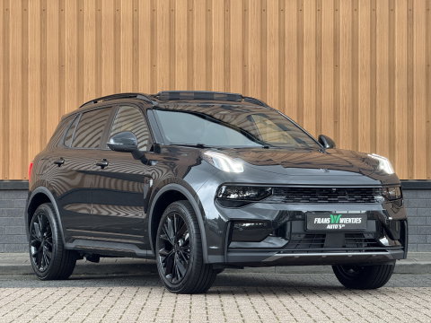 Lynk & Co 01 1.5 More | Panoramadak | Leder | 360° Camera | 20" Lichtmetaal | Infinity | Sfeerverlichting | Stuurverwarming | Stoelverwarming | Elektrische Bestuurdersstoel | Apple Carplay | Android Auto |
