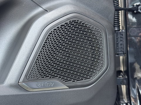 Lynk & Co 01 1.5 More | Panoramadak | Leder | 360° Camera | 20" Lichtmetaal | Infinity | Sfeerverlichting | Stuurverwarming | Stoelverwarming | Elektrische Bestuurdersstoel | Apple Carplay | Android Auto |
