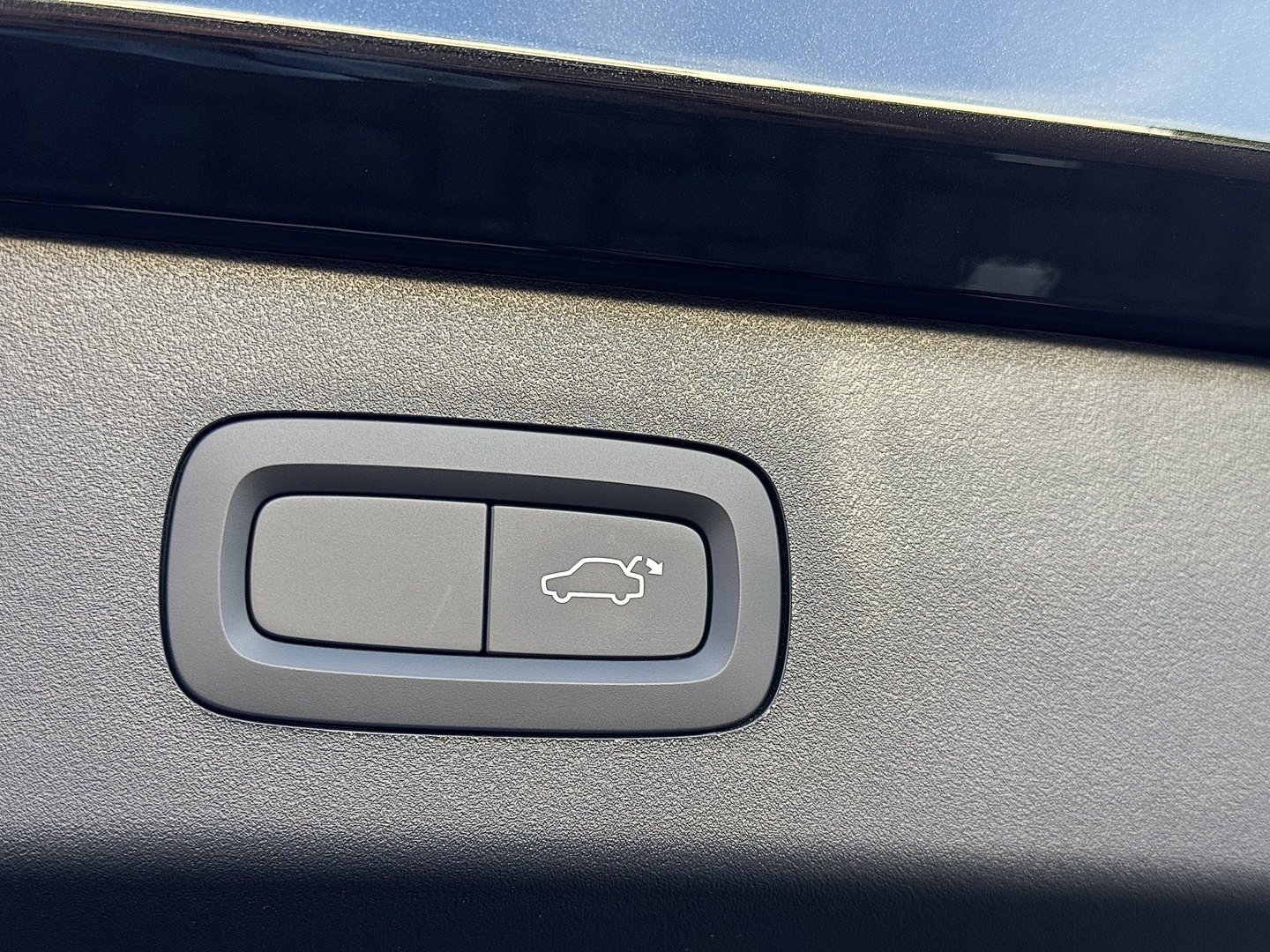 Lynk & Co 01 1.5 More | Panoramadak | Leder | 360° Camera | 20" Lichtmetaal | Infinity | Sfeerverlichting | Stuurverwarming | Stoelverwarming | Elektrische Bestuurdersstoel | Apple Carplay | Android Auto |