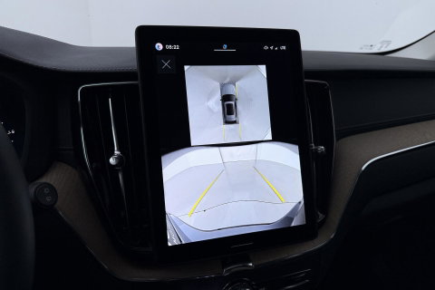 Volvo XC60 T8 Ultra Dark | Luchtvering | Harman/Kardon | Panoramadak | 360° Camera | Head-Up | Stoel+Stuurverwarming | ACC