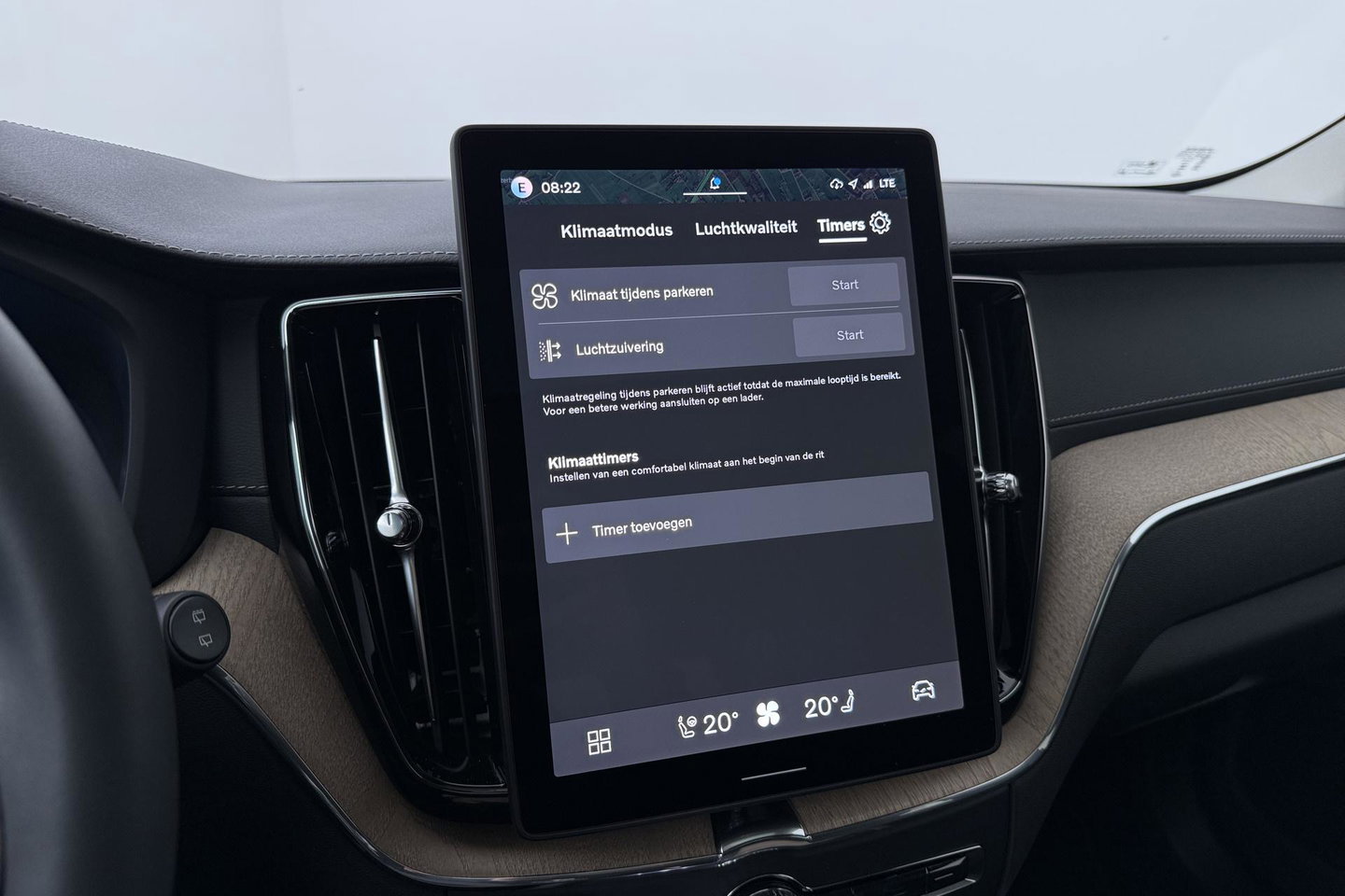 Volvo XC60 T8 Ultra Dark | Luchtvering | Harman/Kardon | Panoramadak | 360° Camera | Head-Up | Stoel+Stuurverwarming | ACC