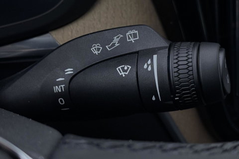 Volvo XC60 T8 Ultra Dark | Luchtvering | Harman/Kardon | Panoramadak | 360° Camera | Head-Up | Stoel+Stuurverwarming | ACC