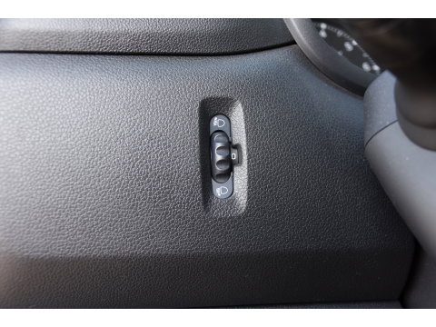 Renault Master T33 2.3 dCi 135 L2H2 Camera, Cruise, LED, Multimedia, Trekhaak, 135pk, NAVI, Betimmering, Uniek!