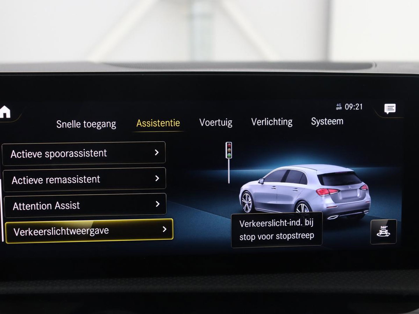 Mercedes-Benz A-Klasse 180 Business Solution AMG | Apple Carplay | LED | Navigatie | Stoelverwarming |