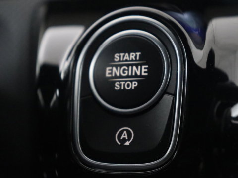 Mercedes-Benz A-Klasse 180 Business Solution AMG | Apple Carplay | LED | Navigatie | Stoelverwarming |
