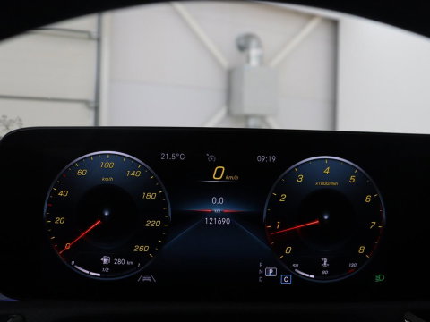 Mercedes-Benz A-Klasse 180 Business Solution AMG | Apple Carplay | LED | Navigatie | Stoelverwarming |