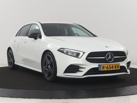 Mercedes-Benz A-Klasse 180 Business Solution AMG | Apple Carplay | LED | Navigatie | Stoelverwarming |