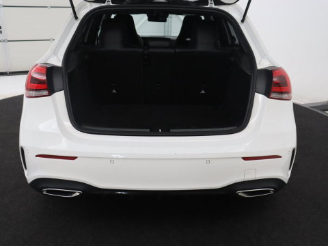 Mercedes-Benz A-Klasse 180 Business Solution AMG | Apple Carplay | LED | Navigatie | Stoelverwarming |