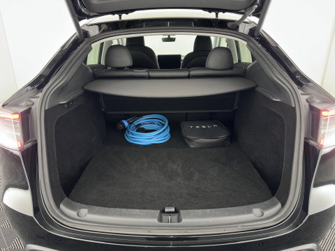 Tesla Model Y Long Range AWD 75 kWh (3-Fase-11kW) {SoH-87%} (INCL-BTW) Aut. *PANO | AUTO-PILOT | LEATHER | NAVI-FULLMAP | MATRIX-LED | KEYLESS | CAMERA | DAB+ | HEATED-COMFORTSEATS | PRIVACYGLASS | TOPVIEW | 20''ALU*