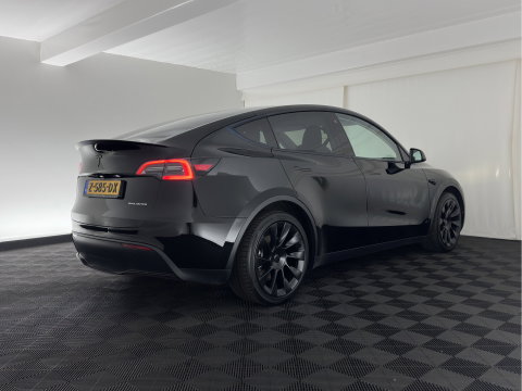 Tesla Model Y Long Range AWD 75 kWh (3-Fase-11kW) {SoH-87%} (INCL-BTW) Aut. *PANO | AUTO-PILOT | LEATHER | NAVI-FULLMAP | MATRIX-LED | KEYLESS | CAMERA | DAB+ | HEATED-COMFORTSEATS | PRIVACYGLASS | TOPVIEW | 20''ALU*