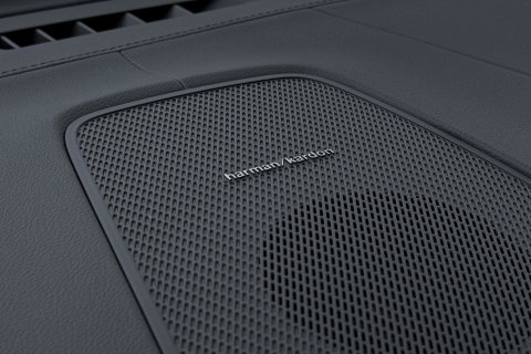 Volvo XC60 T8 Ultra Dark | Luchtvering | Harman/Kardon | Panoramadak | 360° Camera | Head-Up | Stoel+Stuurverwarming | ACC