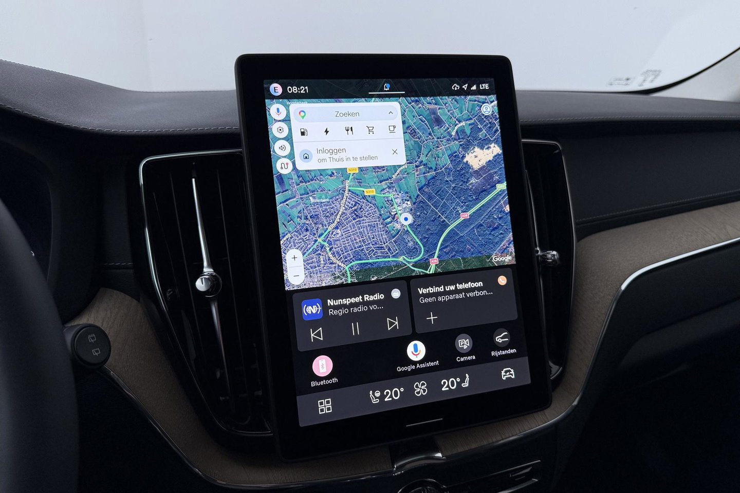 Volvo XC60 T8 Ultra Dark | Luchtvering | Harman/Kardon | Panoramadak | 360° Camera | Head-Up | Stoel+Stuurverwarming | ACC