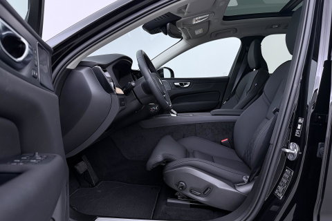 Volvo XC60 T8 Ultra Dark | Luchtvering | Harman/Kardon | Panoramadak | 360° Camera | Head-Up | Stoel+Stuurverwarming | ACC