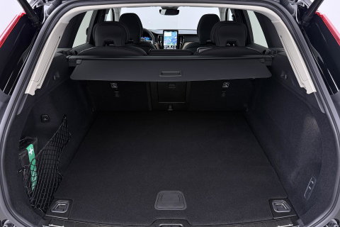 Volvo XC60 T8 Ultra Dark | Luchtvering | Harman/Kardon | Panoramadak | 360° Camera | Head-Up | Stoel+Stuurverwarming | ACC