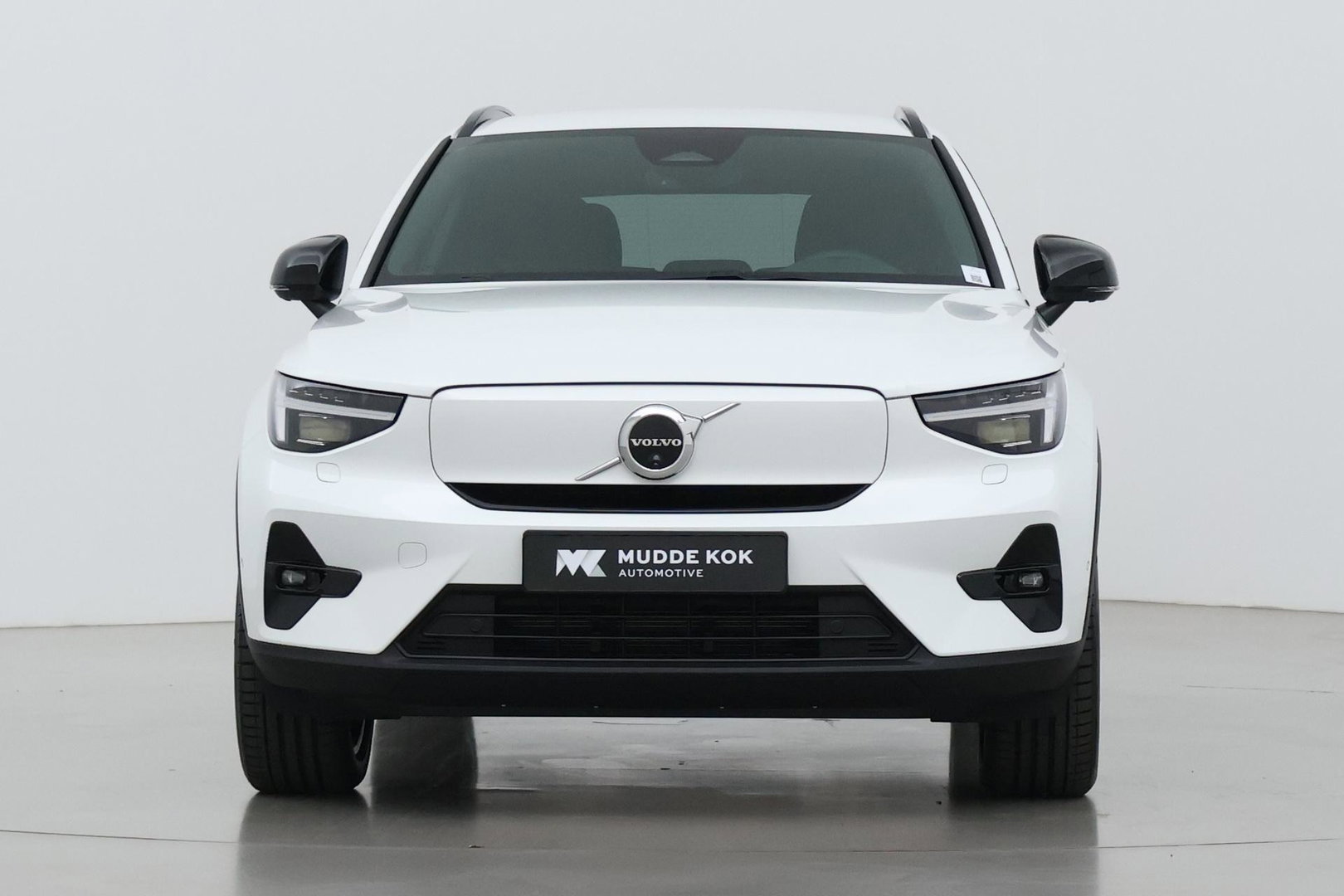 Volvo EX40 Single Motor Extended Range Plus 82 kWh | Harman/Kardon | 360° Camera | BLIS | Stoel+Stuurverwarming | ACC