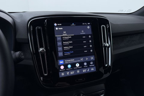 Volvo EX40 Single Motor Extended Range Plus 82 kWh | Harman/Kardon | 360° Camera | BLIS | Stoel+Stuurverwarming | ACC