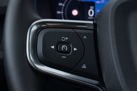 Volvo EX40 Single Motor Extended Range Plus 82 kWh | Harman/Kardon | 360° Camera | BLIS | Stoel+Stuurverwarming | ACC