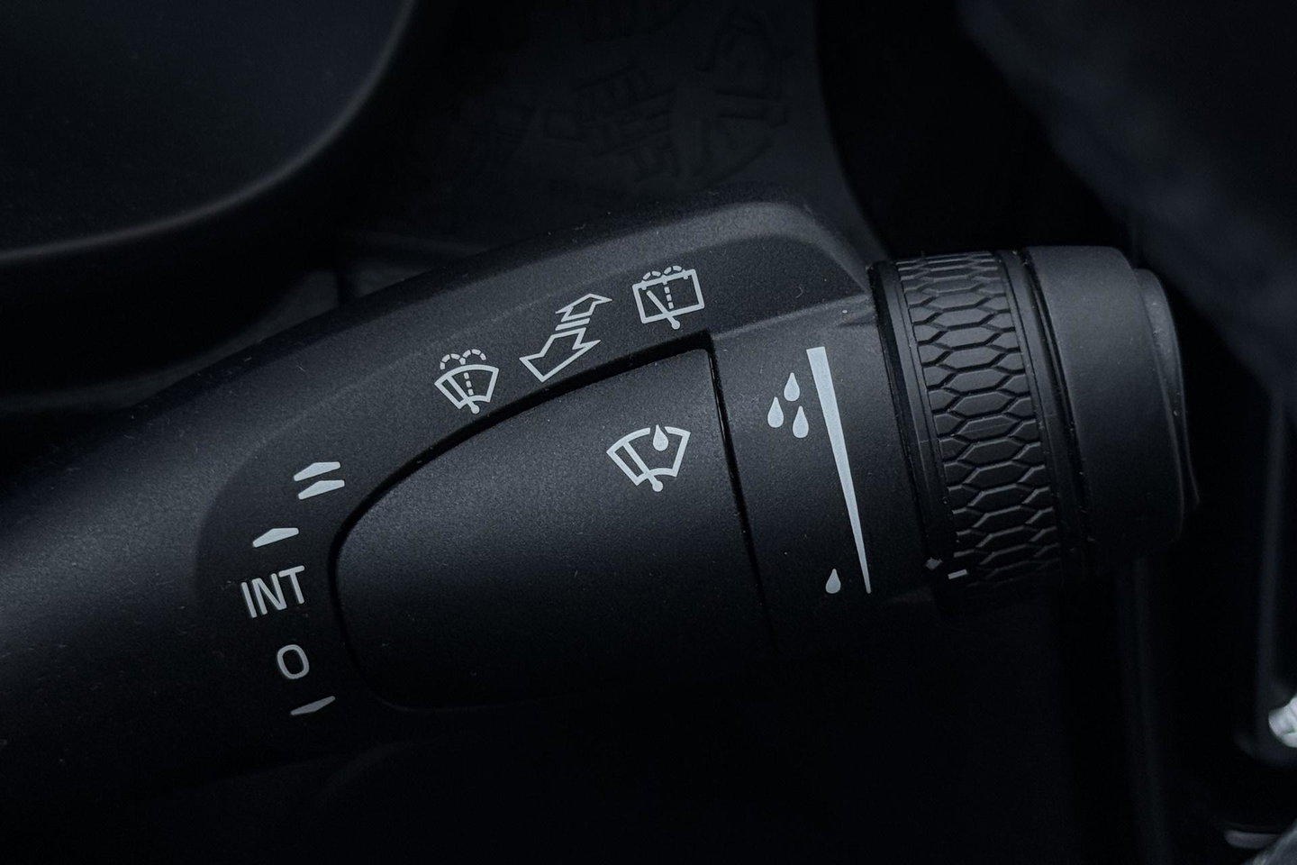 Volvo EX40 Single Motor Extended Range Plus 82 kWh | Harman/Kardon | 360° Camera | BLIS | Stoel+Stuurverwarming | ACC