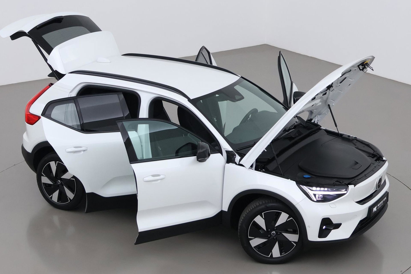 Volvo EX40 Single Motor Extended Range Plus 82 kWh | Harman/Kardon | 360° Camera | BLIS | Stoel+Stuurverwarming | ACC