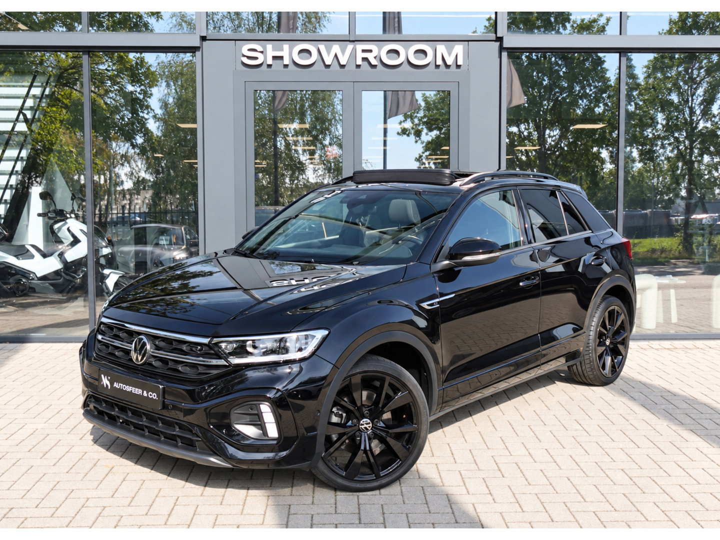 Volkswagen T-Roc 1.5 TSI R-Line PANO KEYLESS CAM
