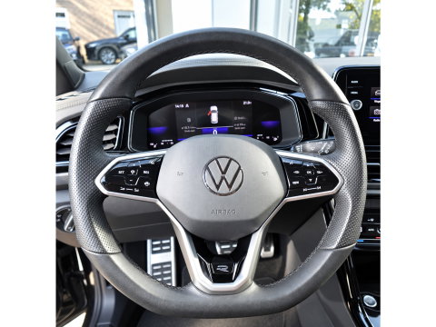 Volkswagen T-Roc 1.5 TSI R-Line PANO KEYLESS CAM