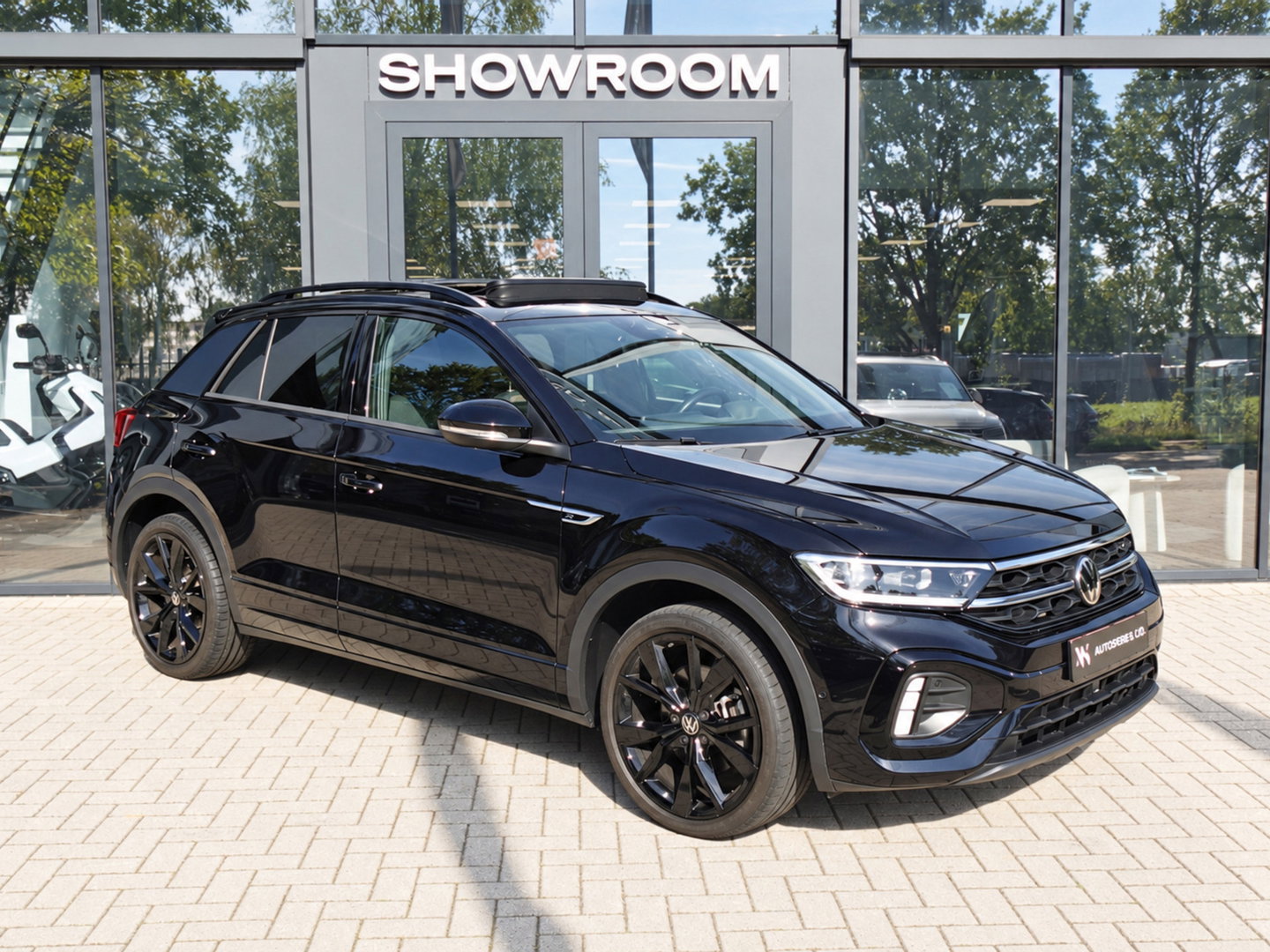 Volkswagen T-Roc 1.5 TSI R-Line PANO KEYLESS CAM