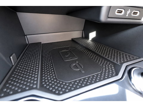 Volkswagen T-Roc 1.5 TSI R-Line PANO KEYLESS CAM