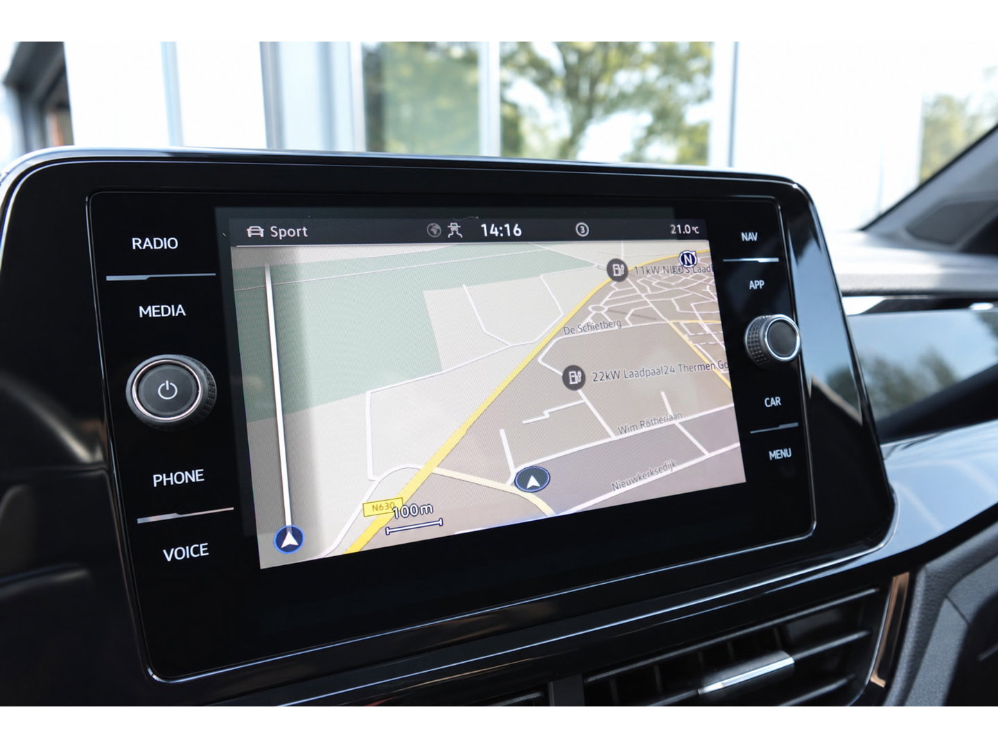 Volkswagen T-Roc 1.5 TSI R-Line PANO KEYLESS CAM
