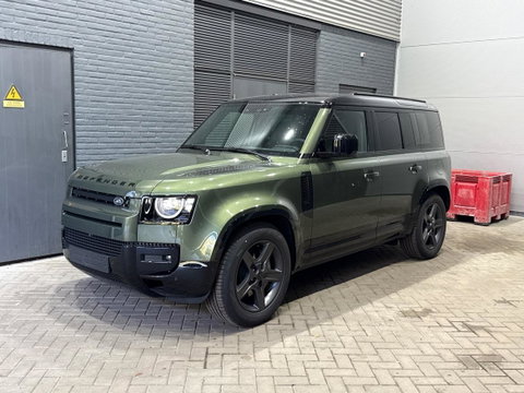 Land Rover Defender 2.0 P300e 110 X-Dynamic SE | FACELIFT | Luchtvering | ClearSight | Black Pack | Panoramadak | Trekhaak | 360° Camera | Koelbox | ACC