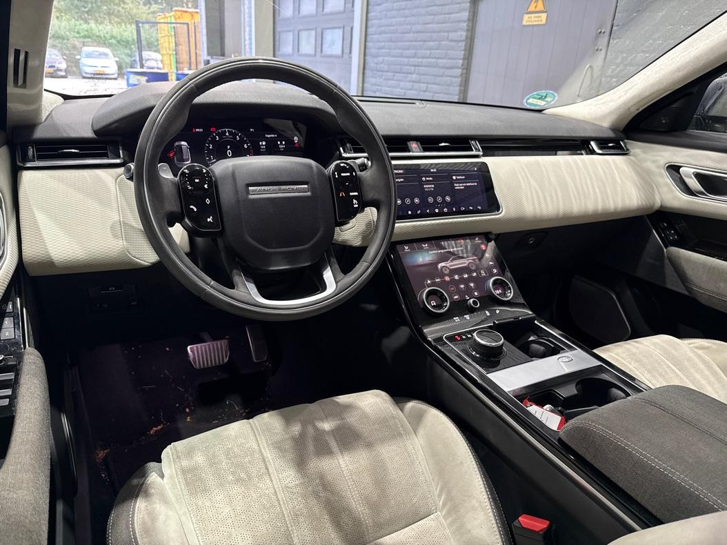 Land Rover Range Rover Velar 2.0 I4 Turbo AWD SE | Meridian Signature | Panoramadak | 360° Camera | Head-Up | Stoelventilatie+Massage | ACC | 22 Inch