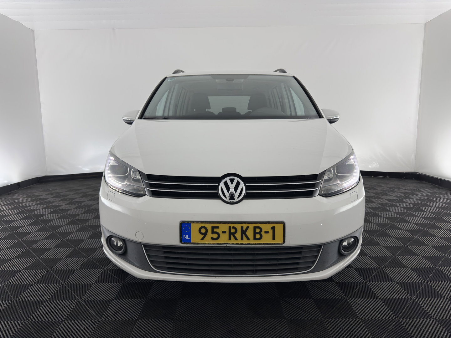 Volkswagen Touran 1.4 TSI Comfortline EcoFuel *XENON | NAVI-FULLMAP | COMFORT-SEATS | AIRCO | CRUISE | PRIVACY-GLASS | TOWBAR*