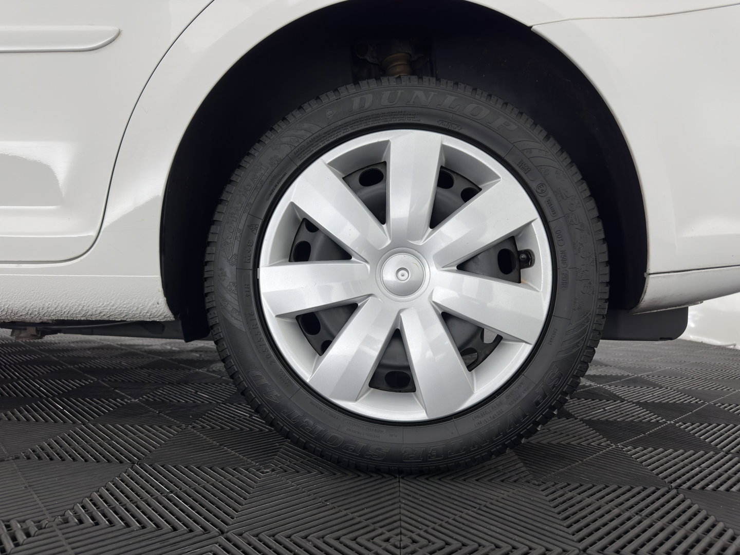 Volkswagen Touran 1.4 TSI Comfortline EcoFuel *XENON | NAVI-FULLMAP | COMFORT-SEATS | AIRCO | CRUISE | PRIVACY-GLASS | TOWBAR*